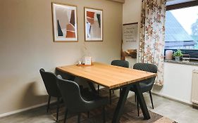Dorfplatz Loft - Grosszuegig & Modern Nur 10Min Von Rothenburg Odt