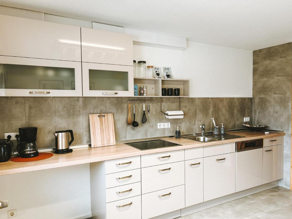 Dorfplatz Loft - Grosszuegig & Modern Nur 10Min Von Rothenburg Odt Appartement Schrozberg Buitenkant foto
